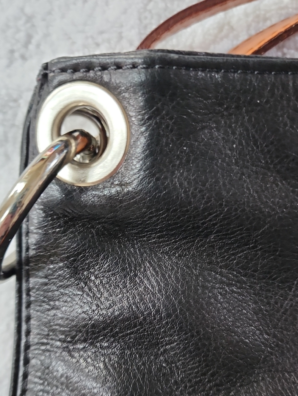 Lavorazione Artigianale Women's Black Leather Crossbody Bag Preowned - Picture 3 of 9